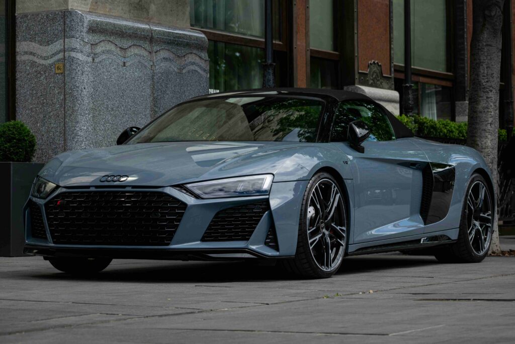 Best Luxury Car Rental in Dubai: The Perfect Choice for Honeymooners