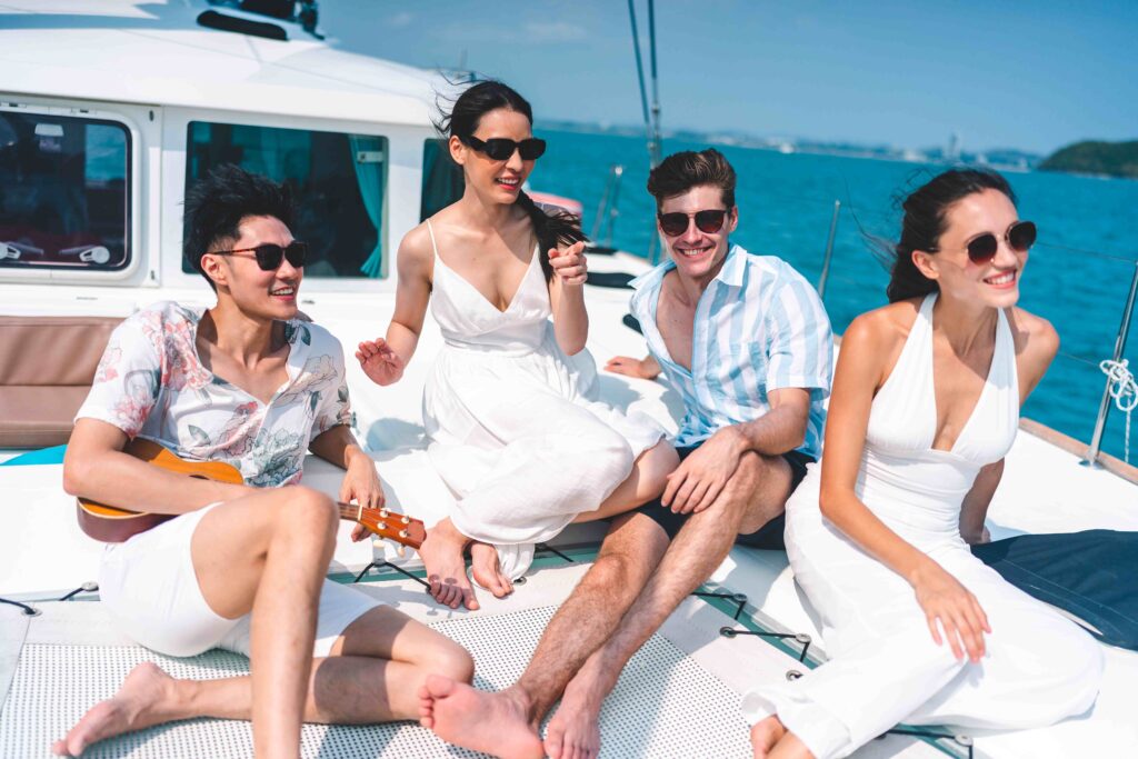 Top Benefits Of Booking A Luxury Yacht Charter Dubai